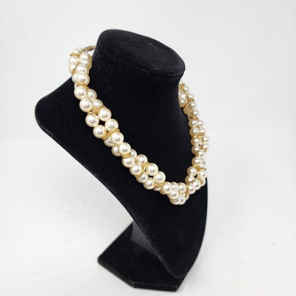 Vintage‎ Twisted Two Strand  Faux Pearl Gold Tone Metal Accents Women's Necklace - Picture 11 of 12
